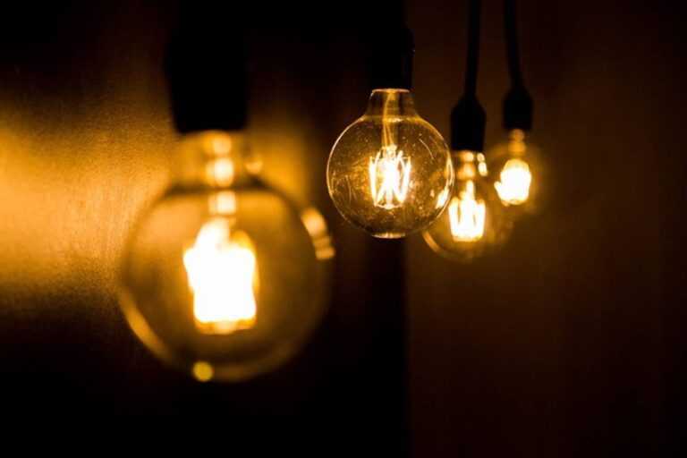 tributaria:-cashback-e-mantido-em-50%-para-contas-de-luz-e-agua