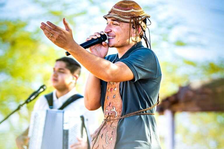 joao-gomes,-puppy-yoga-e-cinema-de-periferia:-o-final-de-semana-em-sp